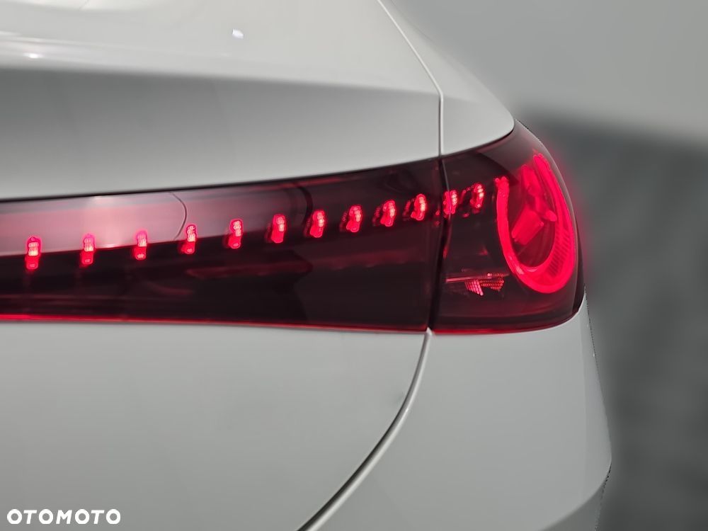 Mercedes-Benz CLA 200 mHEV 8G-DCT - 23