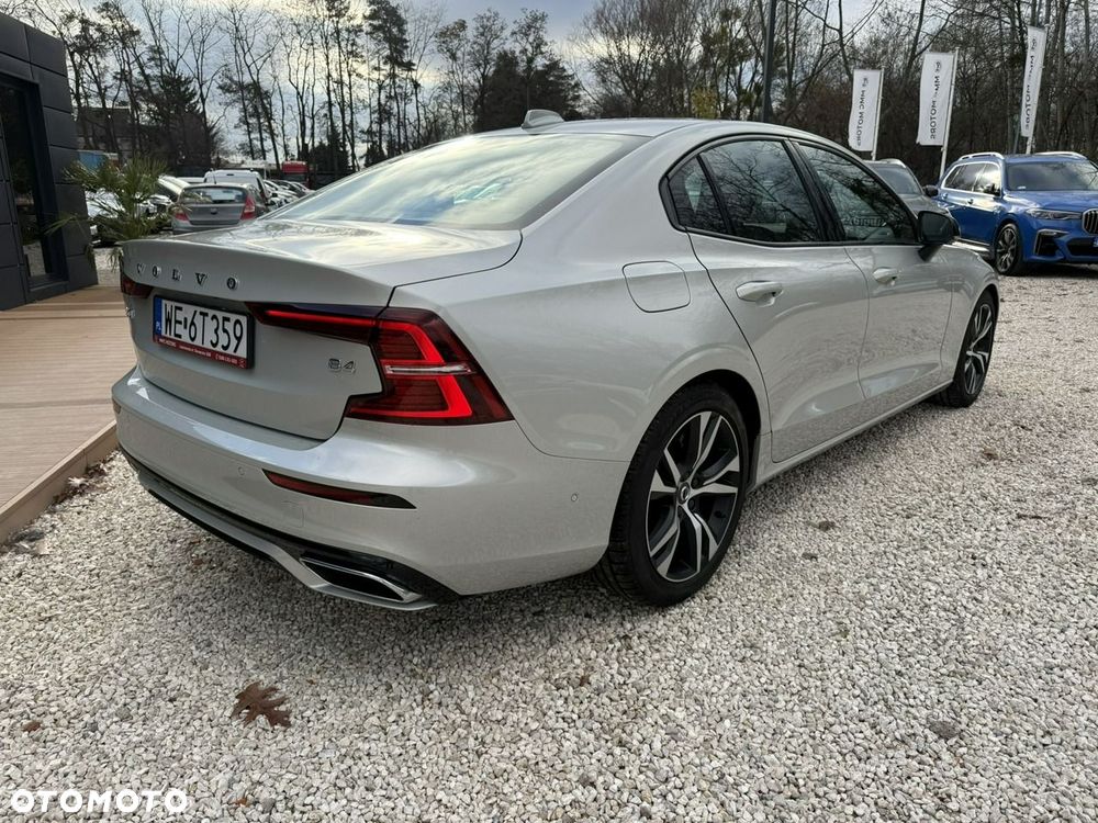 Volvo S60 B4 B R-Design - 29
