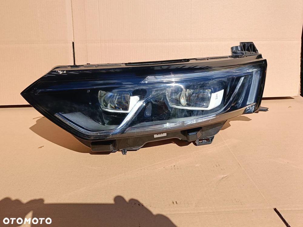 Full Led przedni lewy Renault Koleos II 2 lampa lewa 260604608R oryg