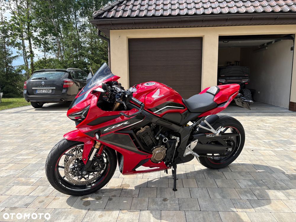 Honda CBR - 9