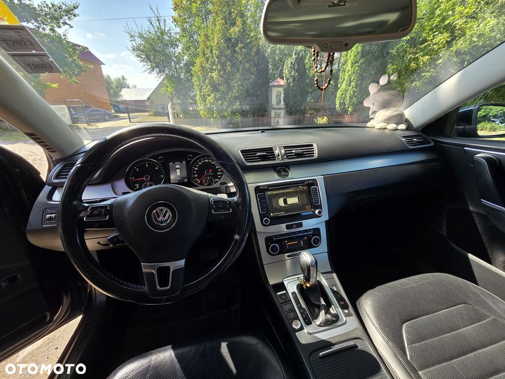 Volkswagen Passat Variant 2.0 Blue TDI DSG SCR Highline - 10