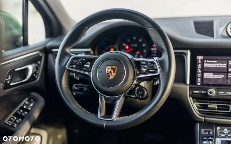 Porsche Macan - 4