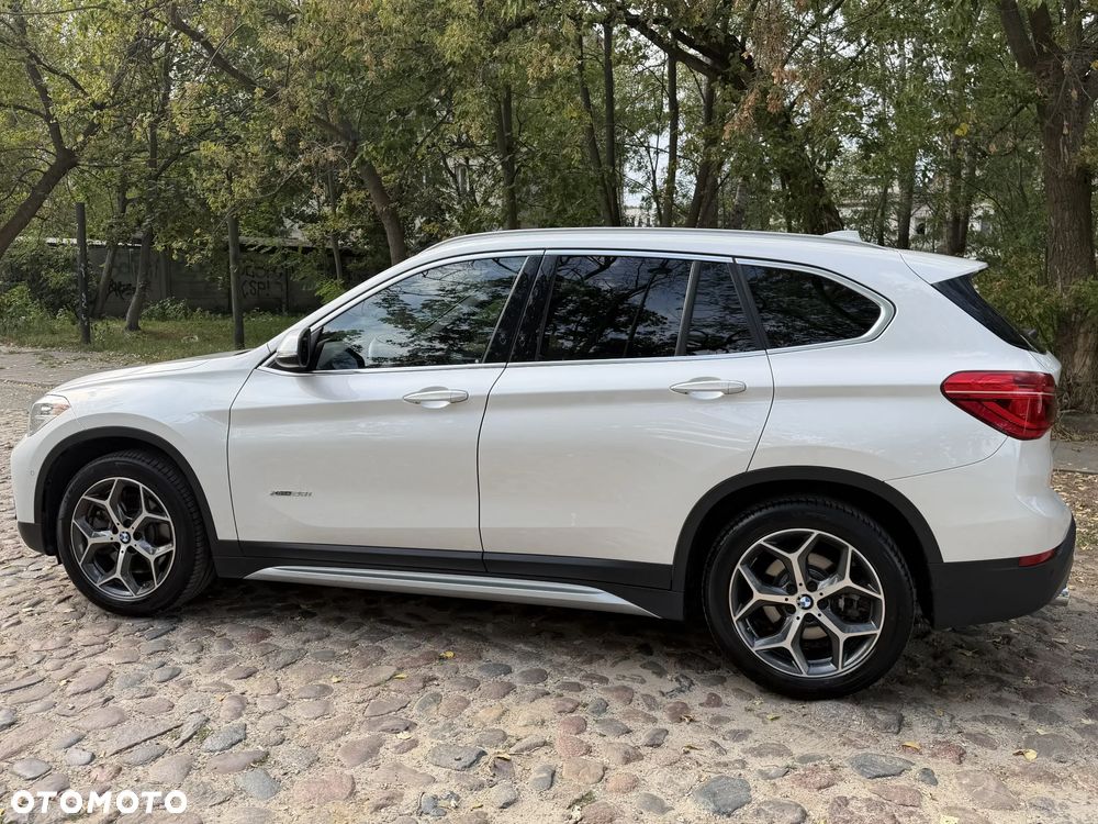 BMW X1 xDrive28i xLine - 6