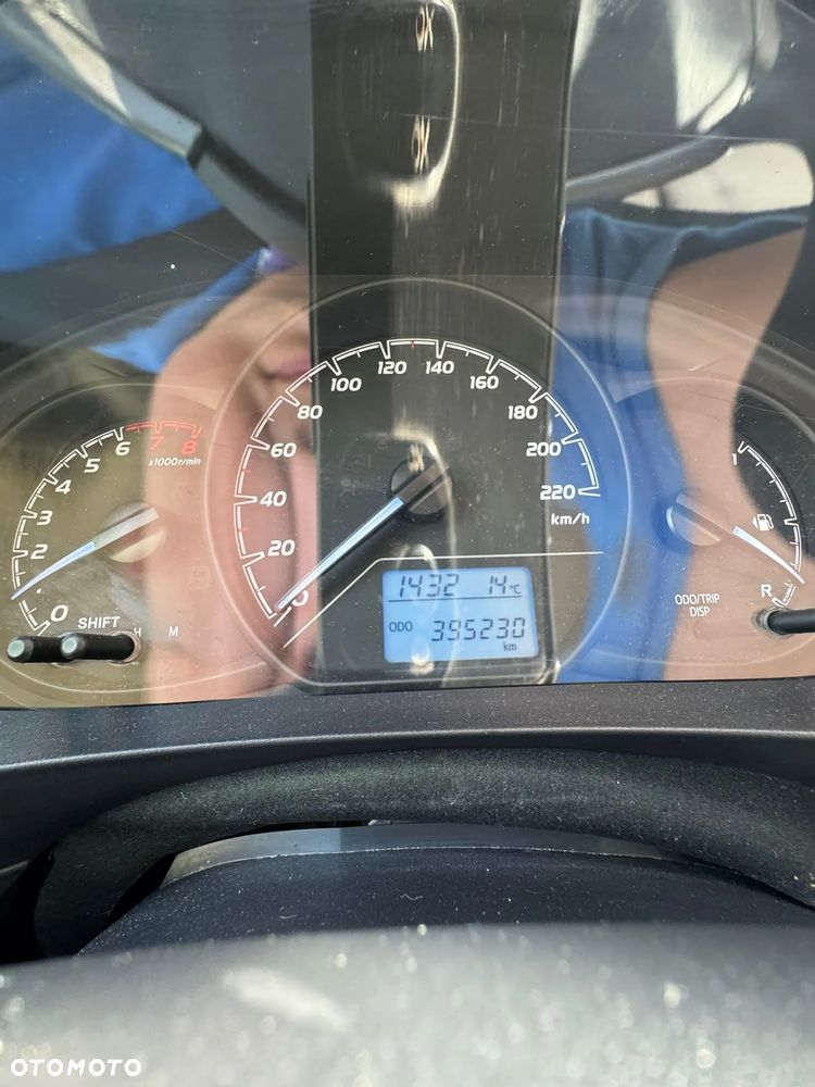 Toyota Yaris 1.5 Active - 10
