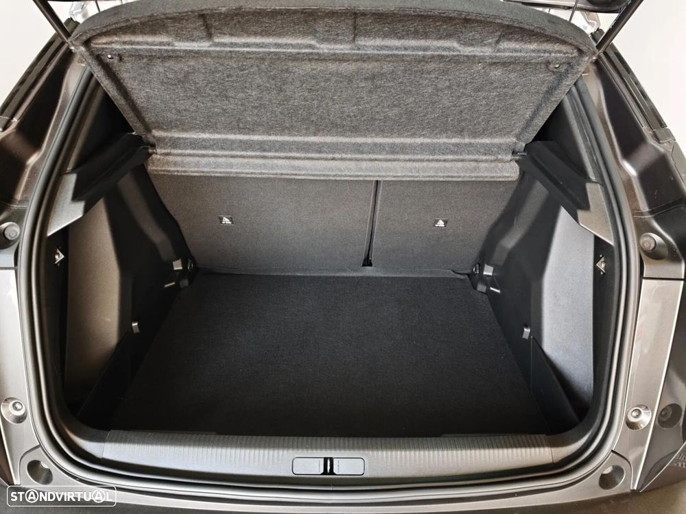 Peugeot 2008 1.2 PureTech Active - 28