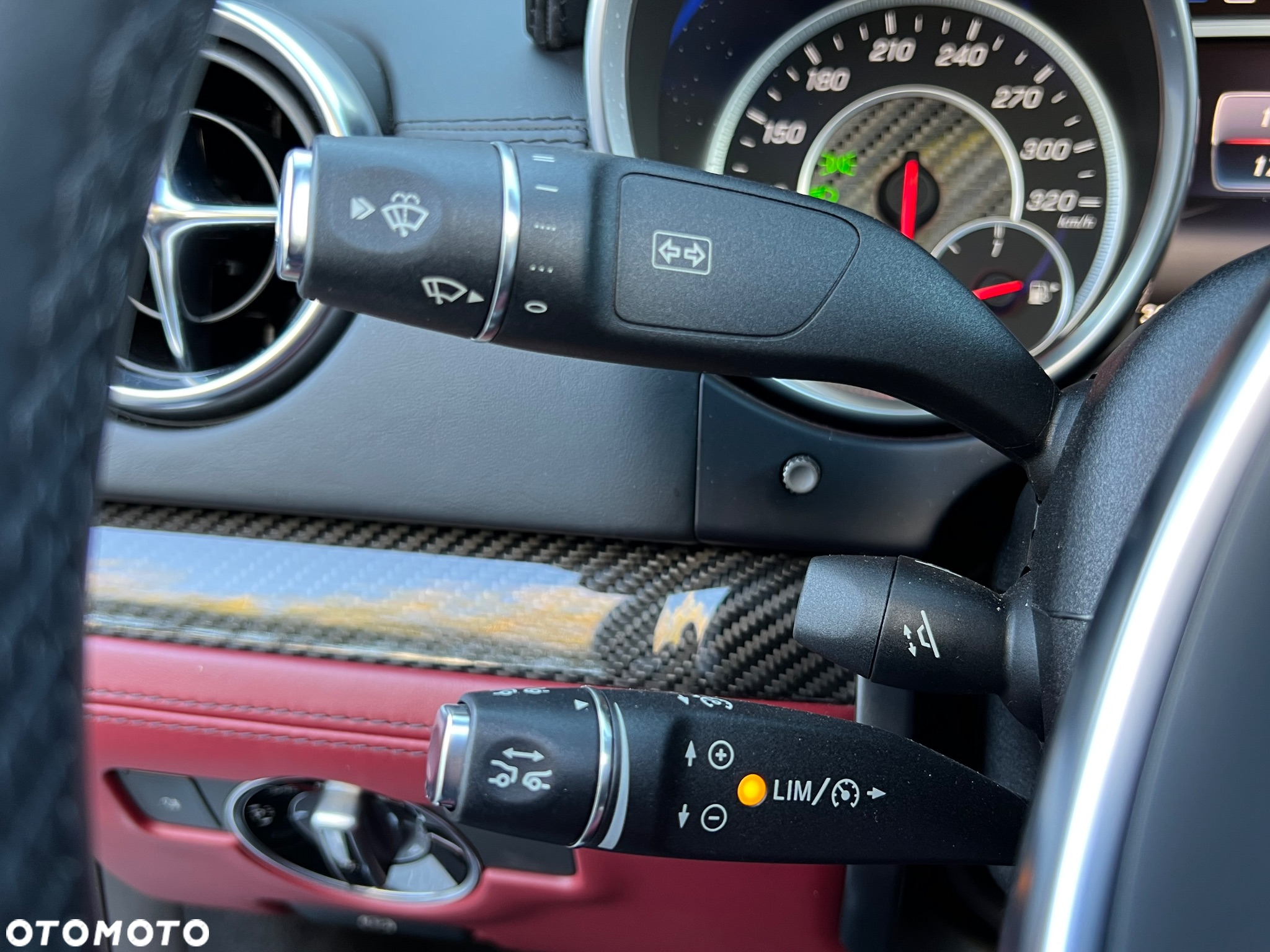 Mercedes-Benz SL 63 AMG - 28