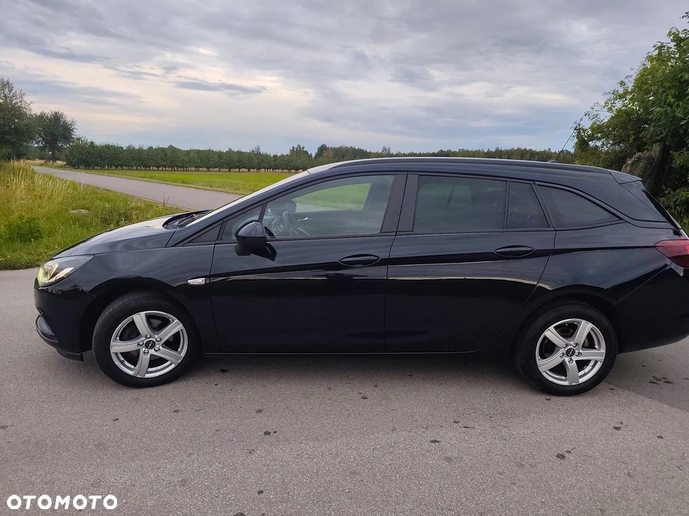 Opel Astra 1.6 CDTI Essentia - 4