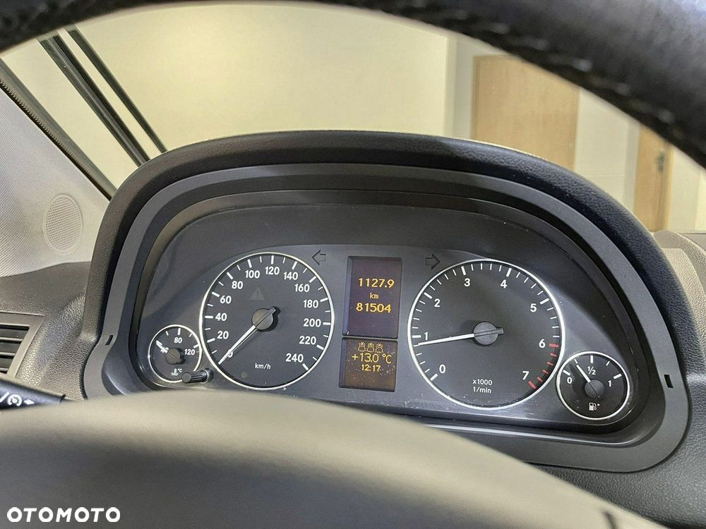 Mercedes-Benz Klasa A 170 BlueEFFICIENCY Avantgarde - 18