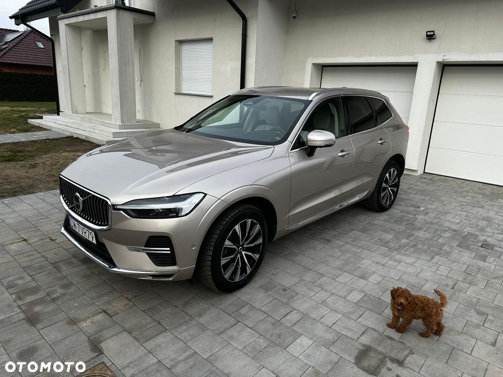 Volvo XC 60 B5 B AWD Plus Bright - 3