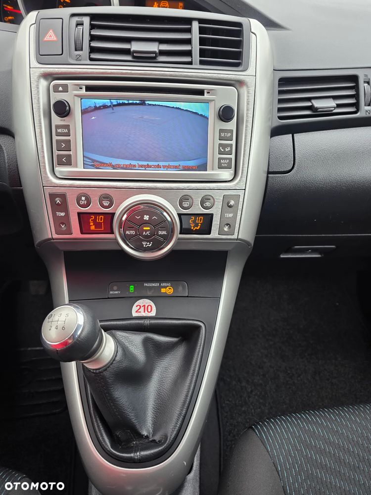 Toyota Verso 2.0 D-4D Life - 25