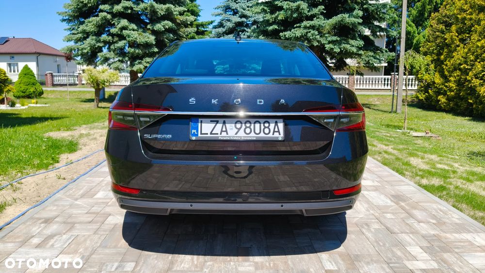 Skoda Superb 2.0 TDI Style DSG - 11