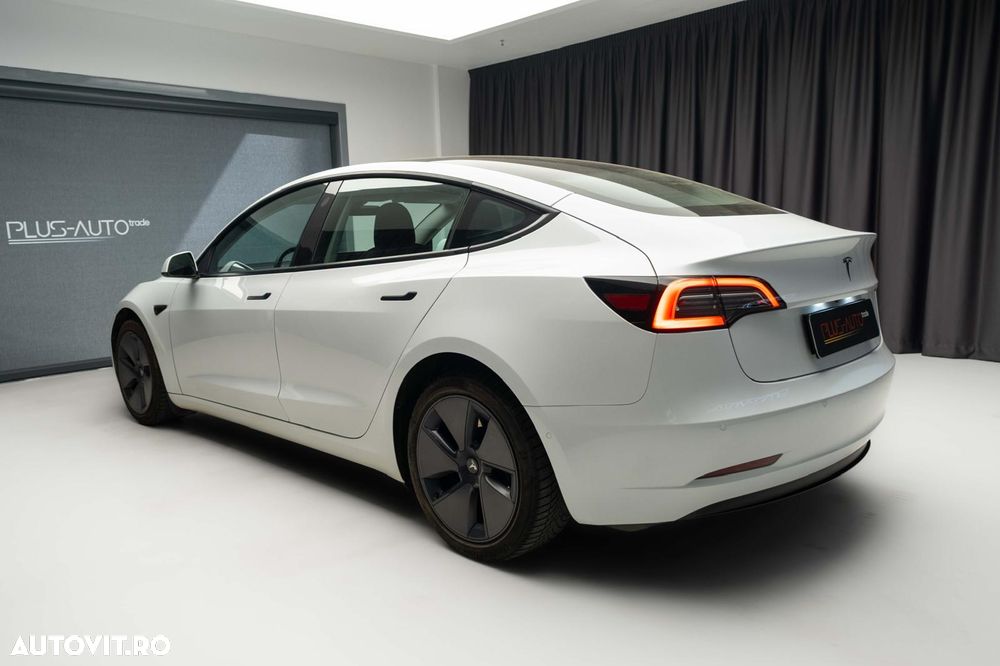 Tesla Model 3 RWD - 5