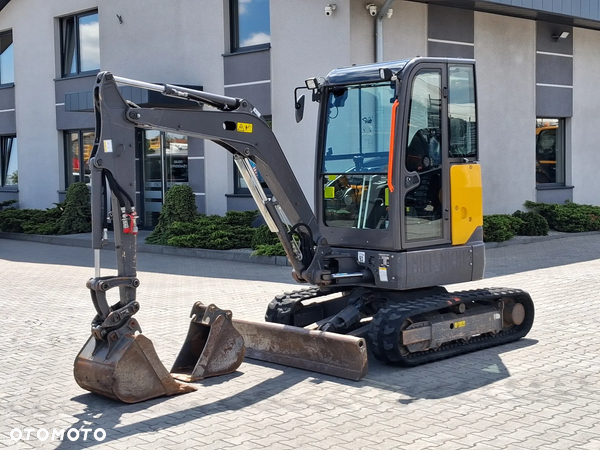 Volvo EC 35