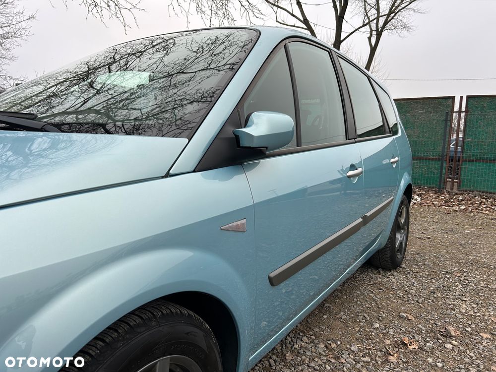 Renault Grand Scenic - 11