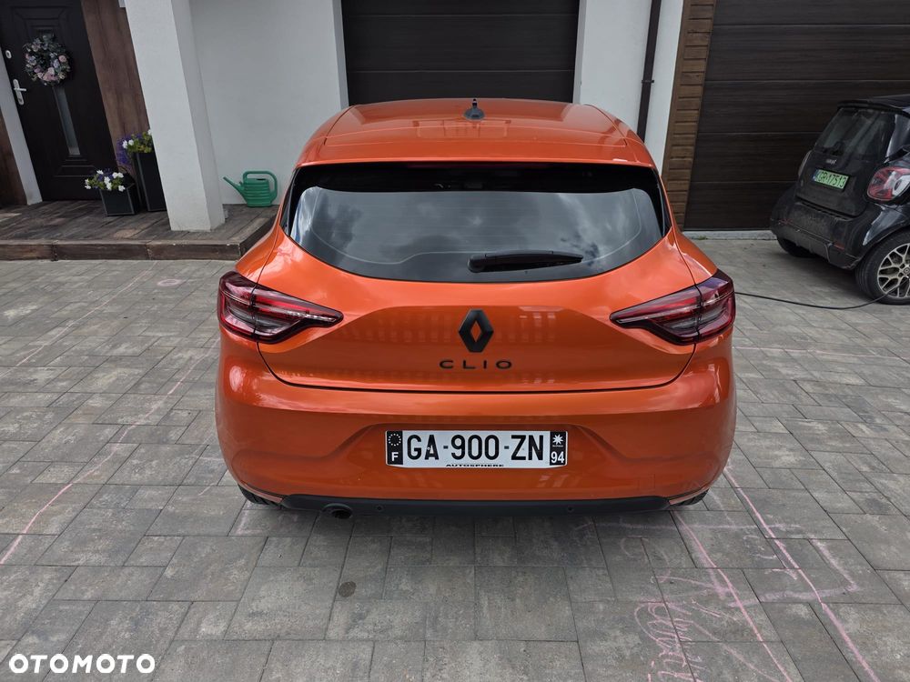 Renault Clio TCe 90 INTENS - 11