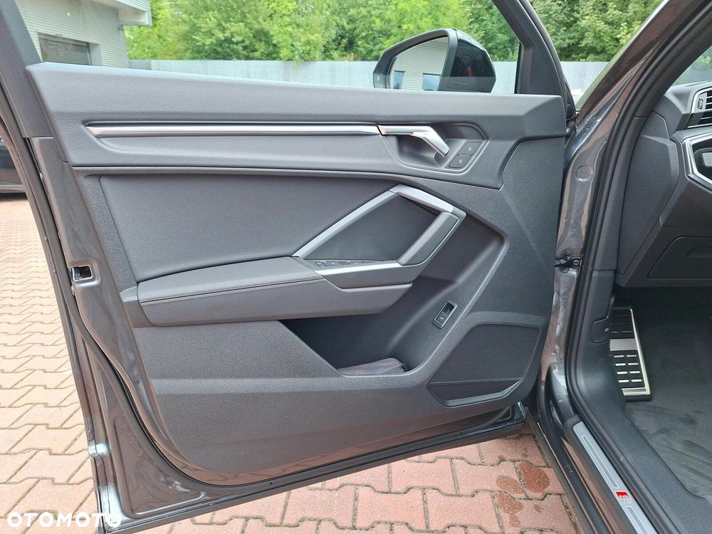 Audi Q3 Sportback - 17