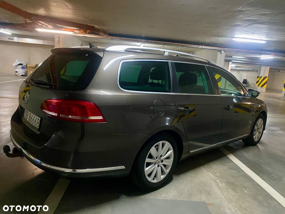 Volkswagen Passat - 2