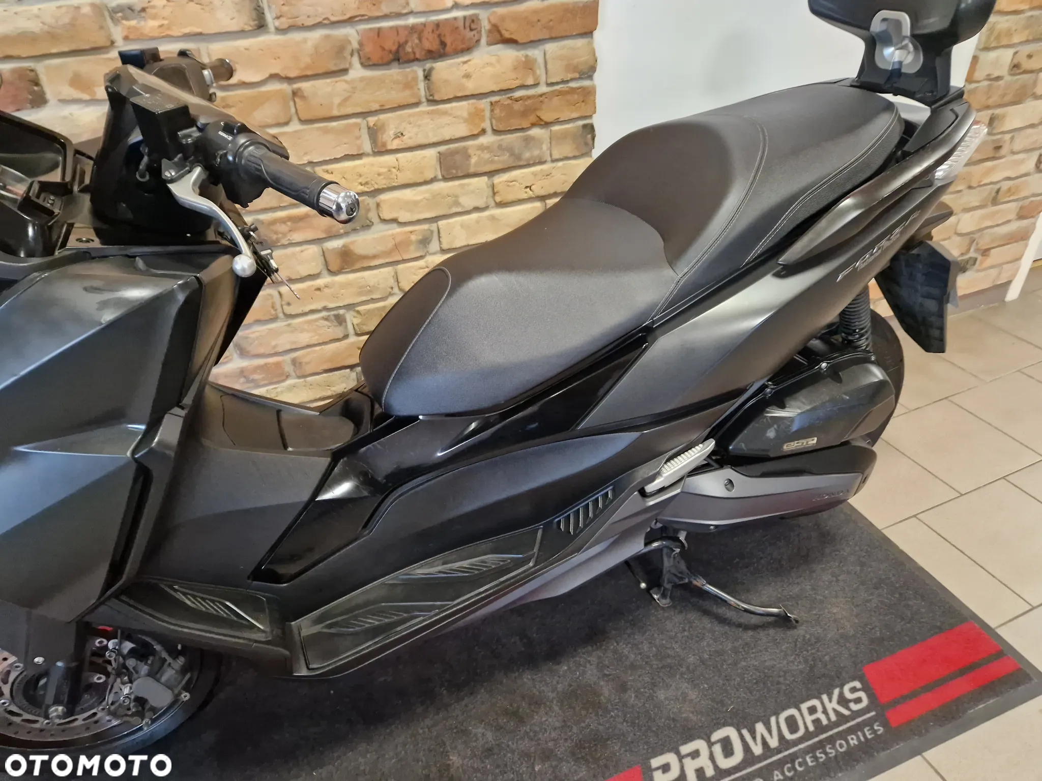 Honda NSS - 16