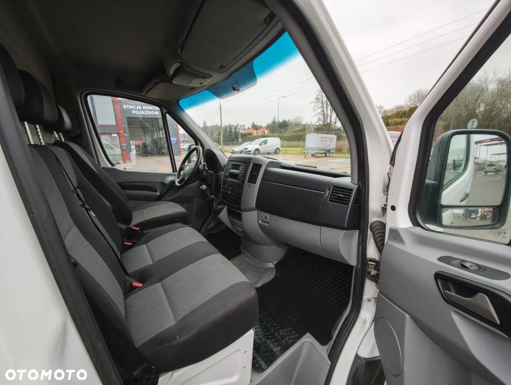 Volkswagen Crafter - 13