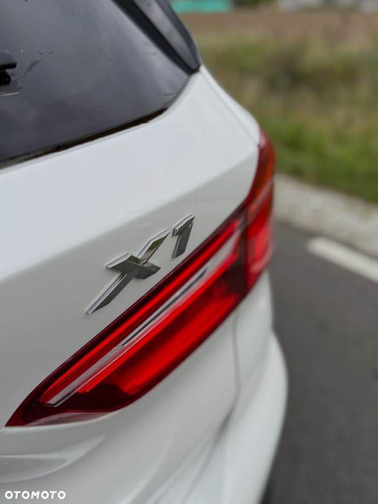 BMW X1 sDrive20d Sport Line - 10