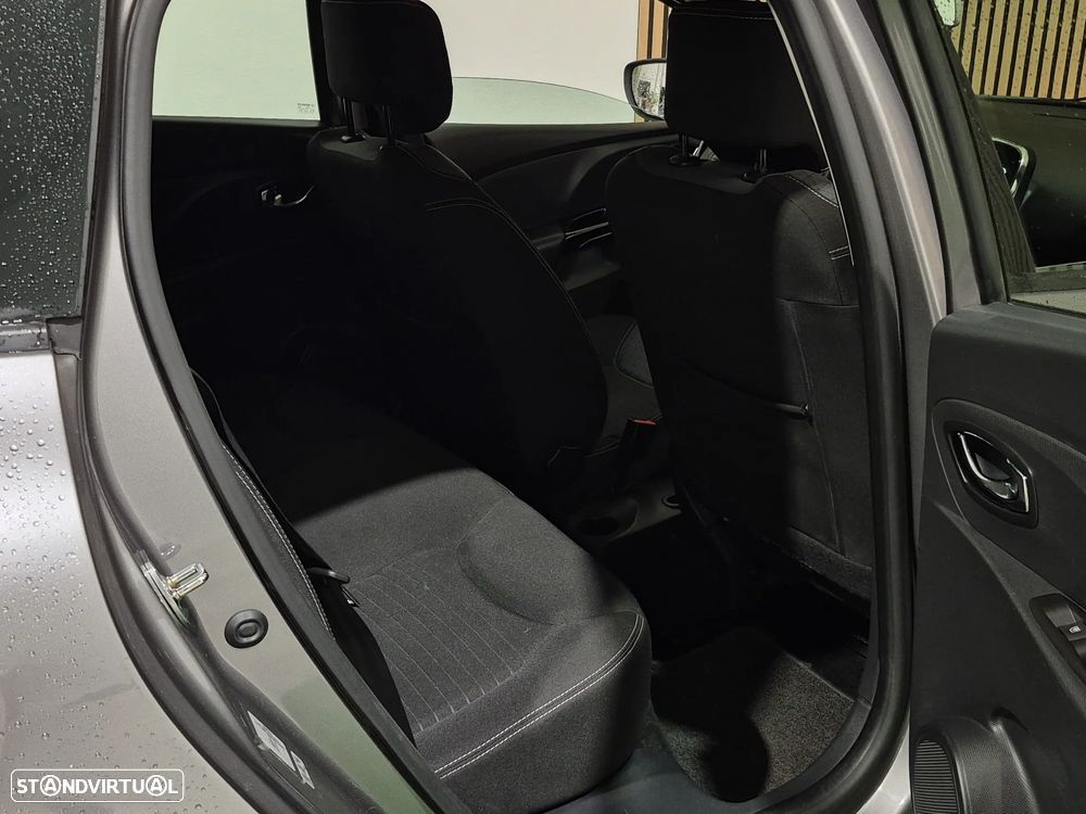 Renault Clio Sport Tourer 1.5 dCi Dynamique S - 22