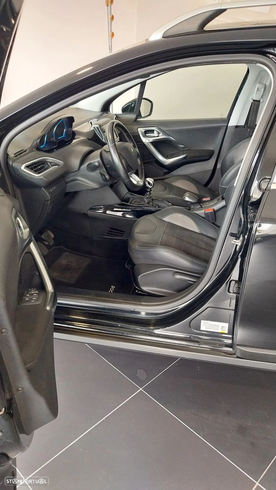 Peugeot 2008 1.6 BlueHDi Allure - 4