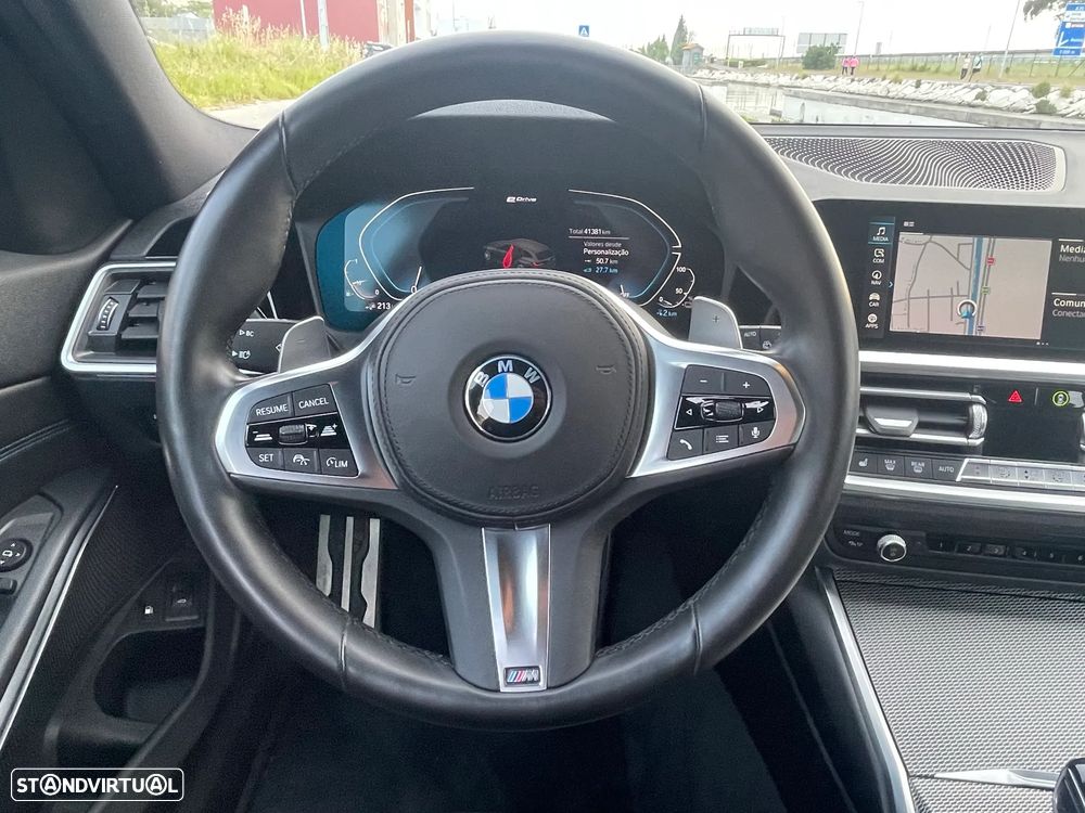 BMW 330 e Aut. M Sport - 22