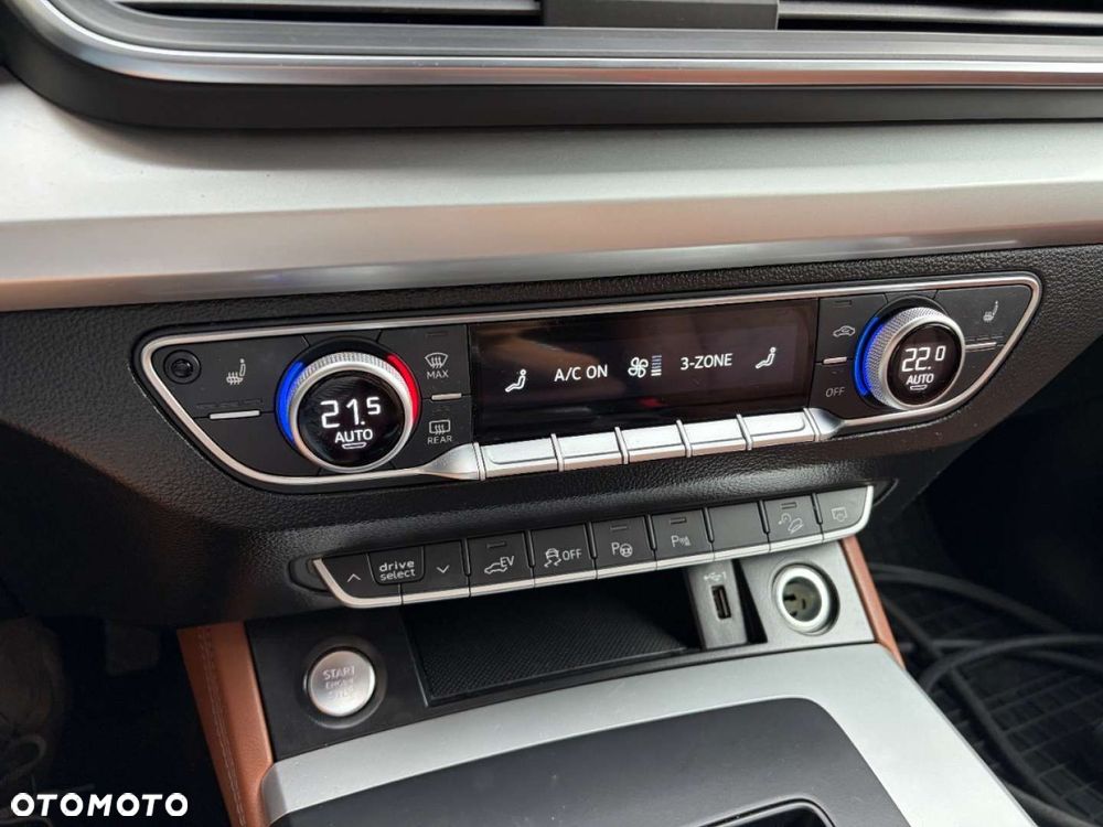Audi Q5 50 TFSIe quattro S tronic - 24