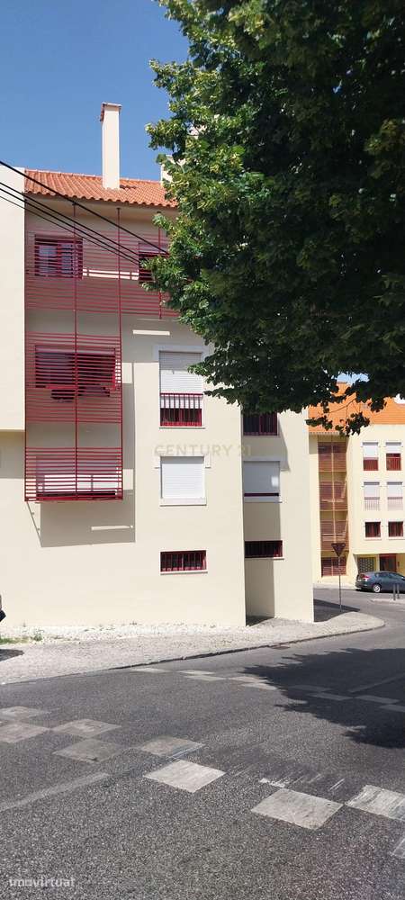 Arrenda-se excelente Duplex T4 em Caxias - Grande imagem: 3/46