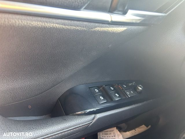 Toyota Camry - 11