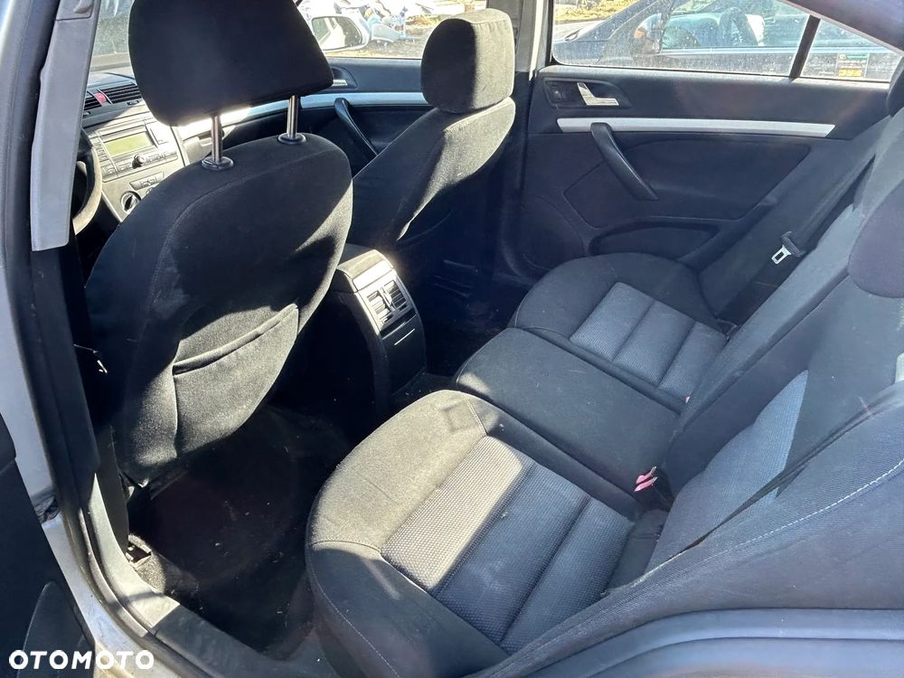 Skoda Octavia 2.0 TDI DPF Ambiente - 9