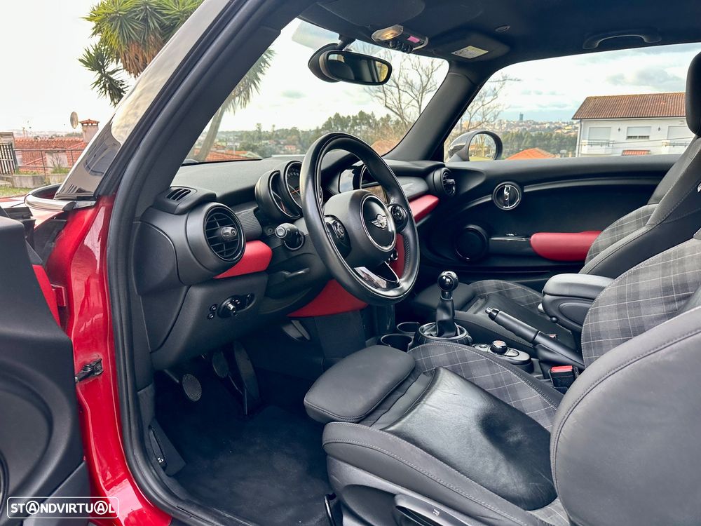 MINI 3 Portas Cooper D - 22