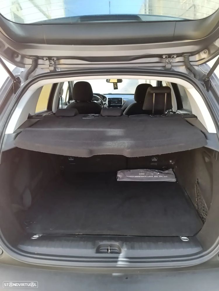 Peugeot 2008 1.2 PureTech Style - 7