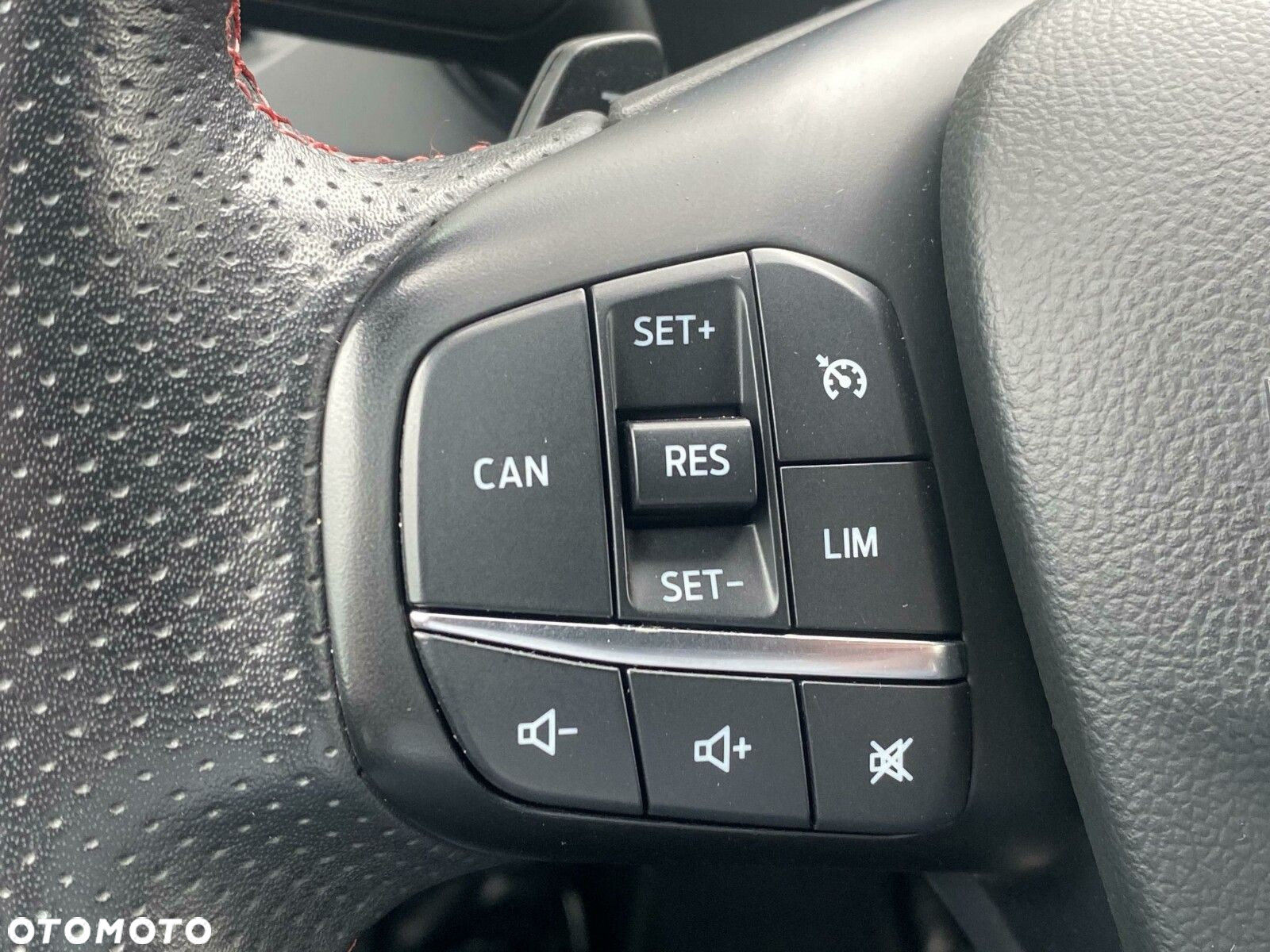 Ford Focus - 12