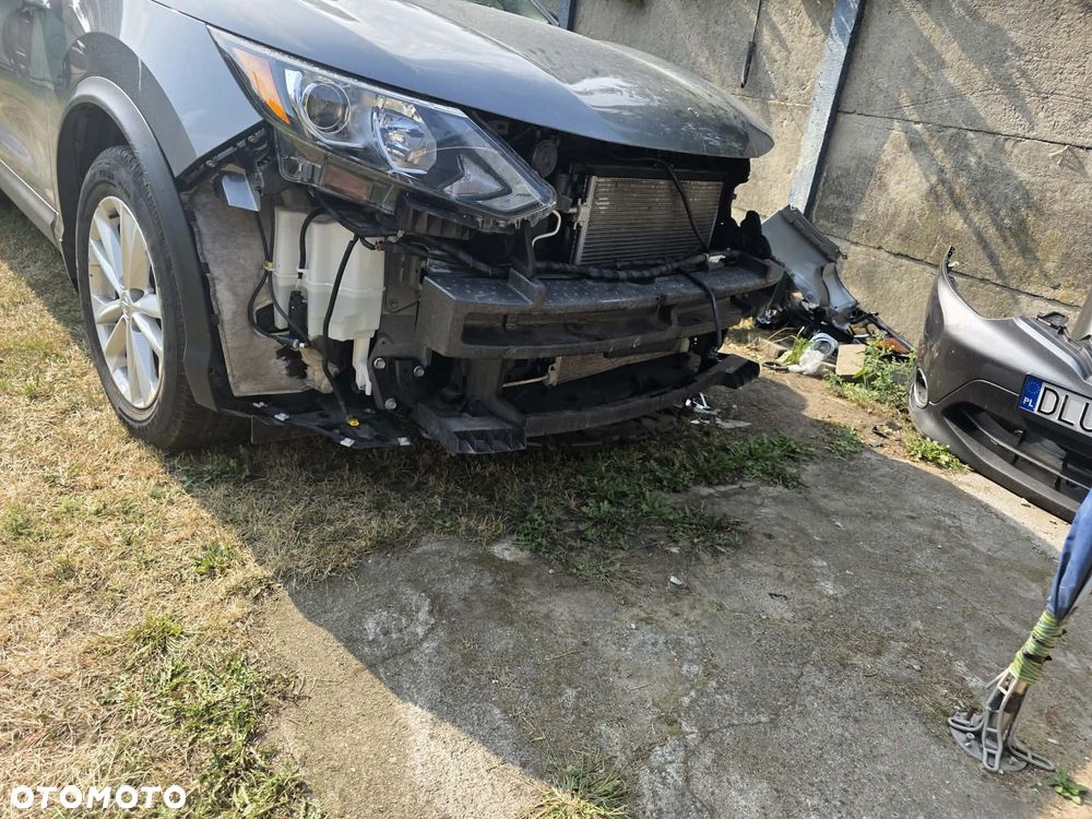 Nissan Rogue - 3