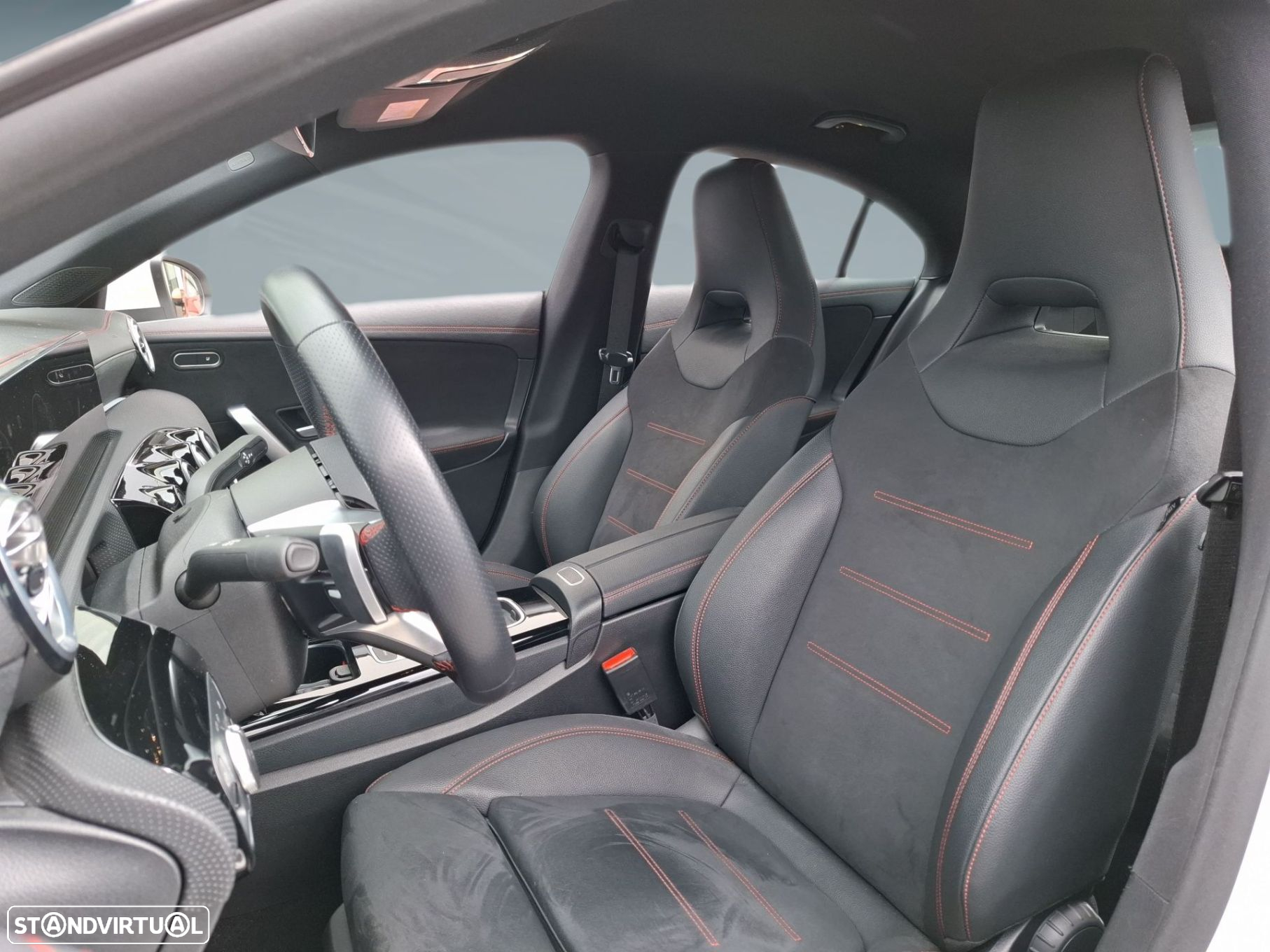 Mercedes-Benz CLA 250 e AMG Line - 11