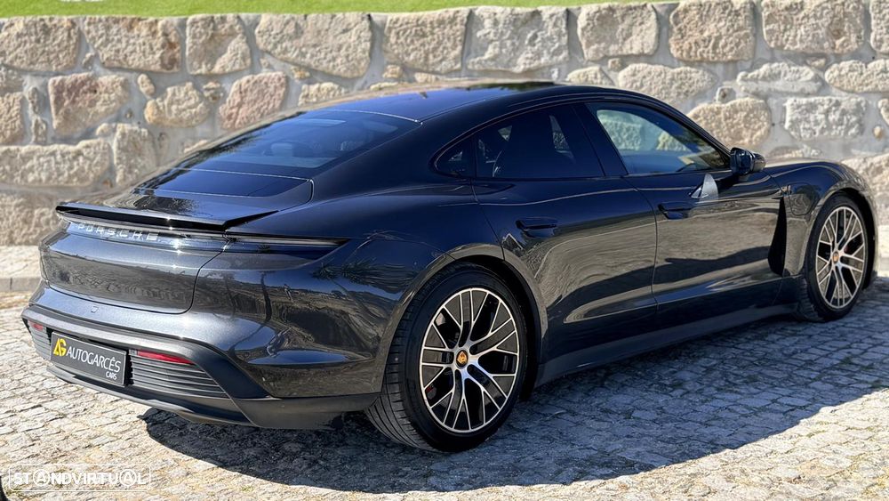 Porsche Taycan 4S - 20