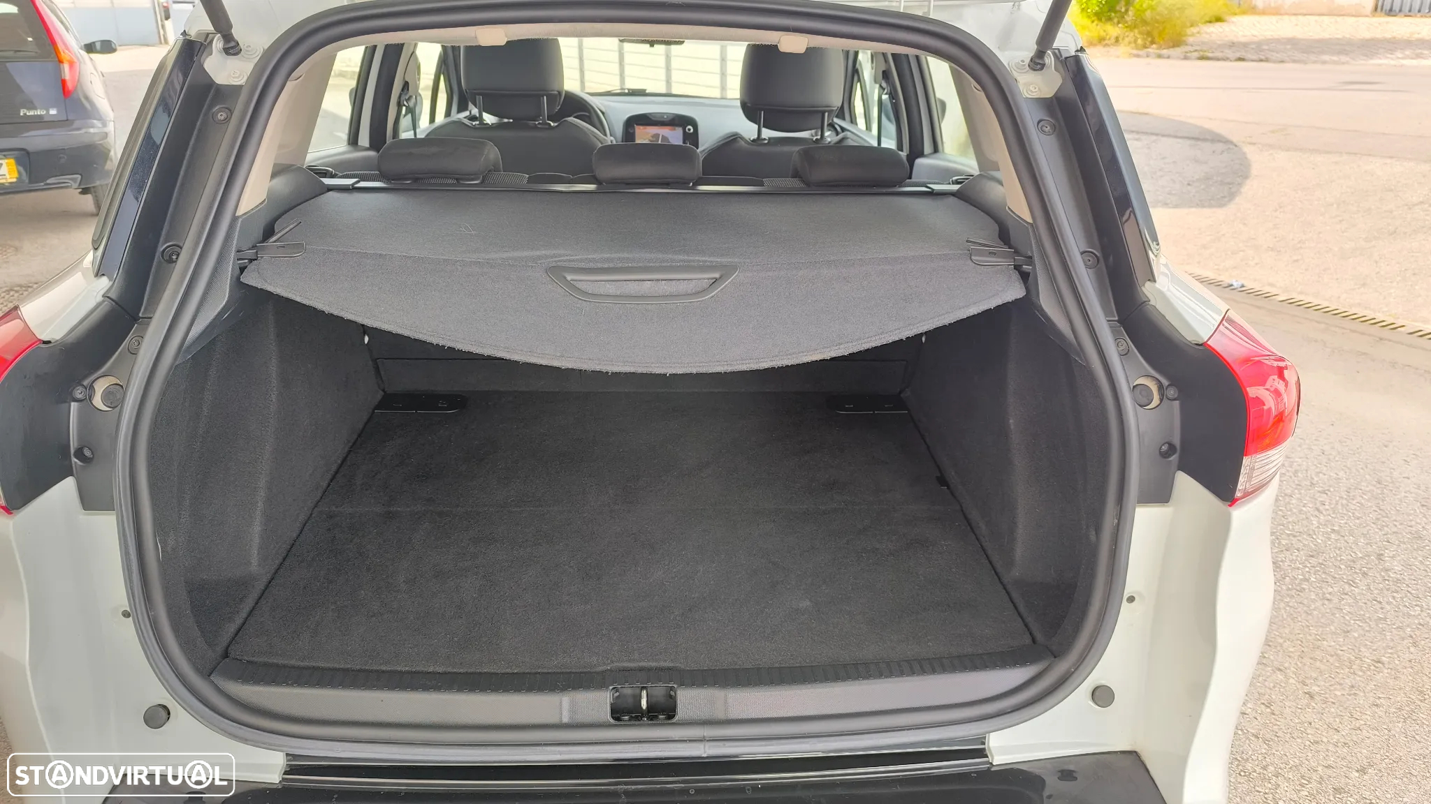 Renault Clio Sport Tourer 1.5 dCi Dynamique S - 29