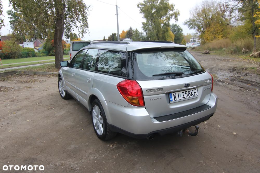 Subaru Outback Legacy 3.0RE NAV/NSE - 5
