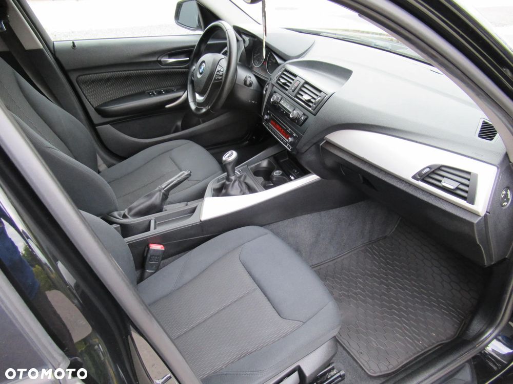 BMW Seria 1 116i - 17