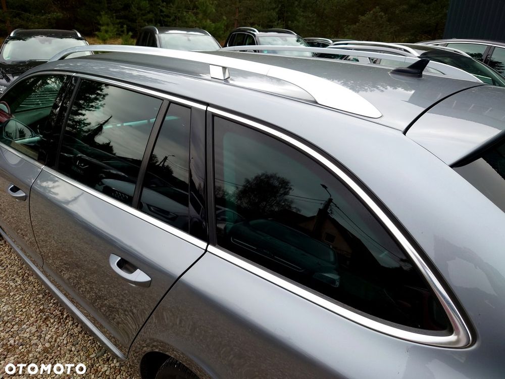 Skoda Superb 2.0 TDI Elegance DSG - 25