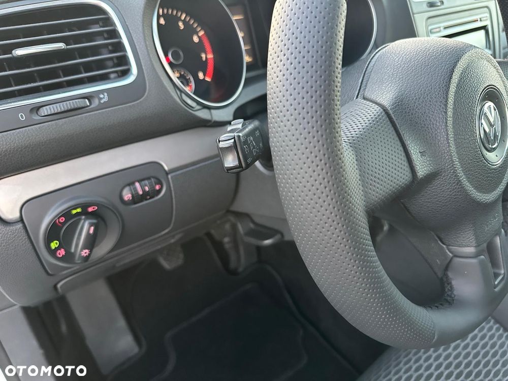 Volkswagen Golf - 19