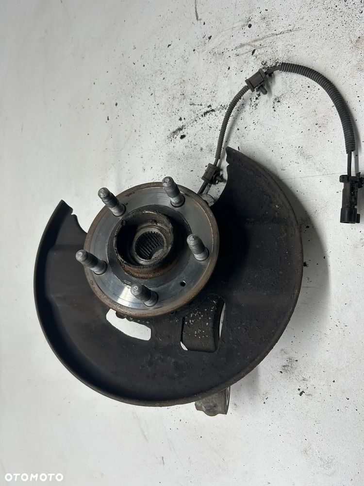 Saab 95 NG Opel insignia Zwrotnica przod przednia PRAWA piasta ASC 2.0 - 2