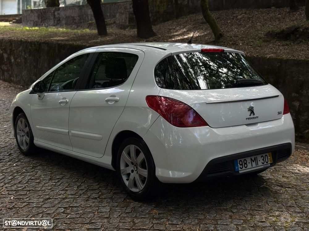 Peugeot 308 1.6 HDi Executive - 5