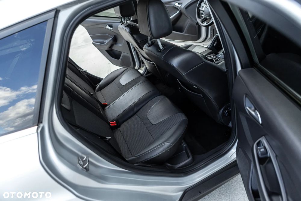 Ford Focus - 28