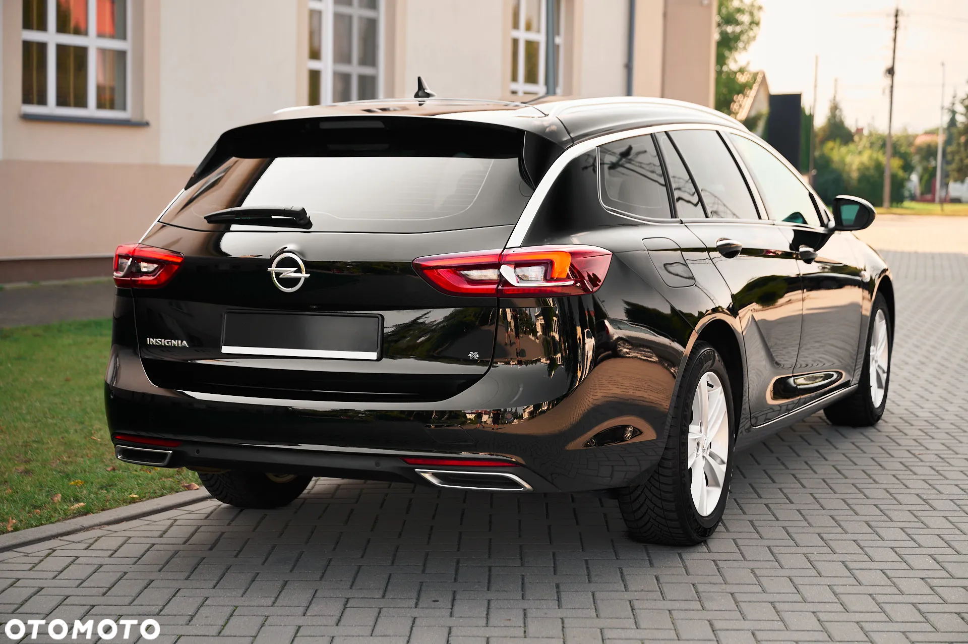 Opel Insignia 2.0 CDTI 4x4 Business Elegance S&S - 11