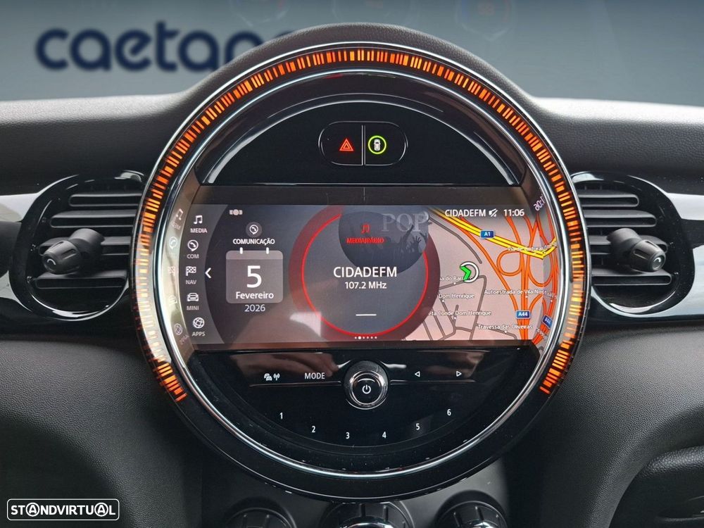 MINI Cabrio Cooper Premium Extra JCW Auto - 24