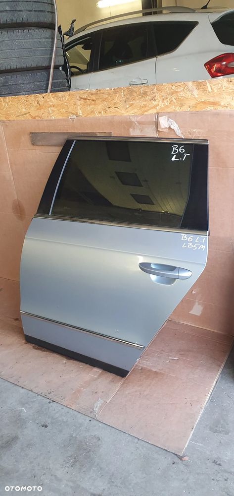 Drzwi lewy tył tylne lewe VW Passat B6 LB5M Kombi - 3