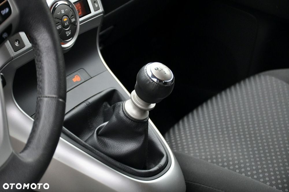 Toyota Verso - 35