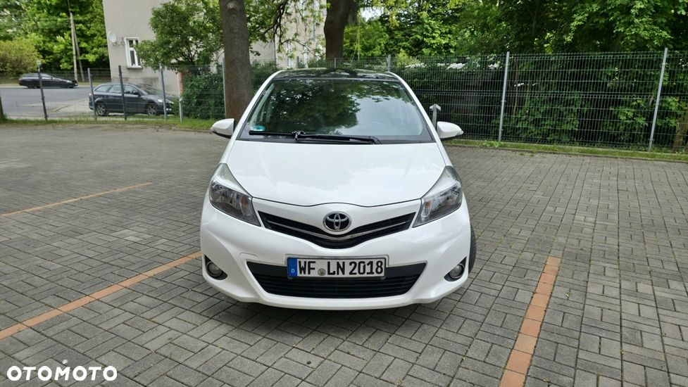 Toyota Yaris 1.33 Premium - 9
